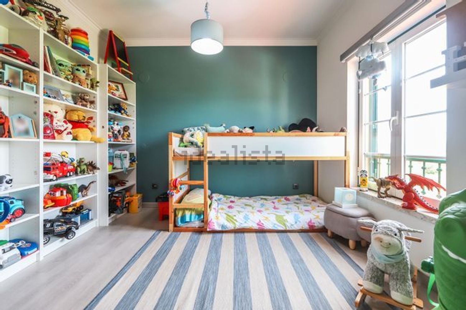 小楼房或独栋别墅出售在Praceta Santo António - 卧室