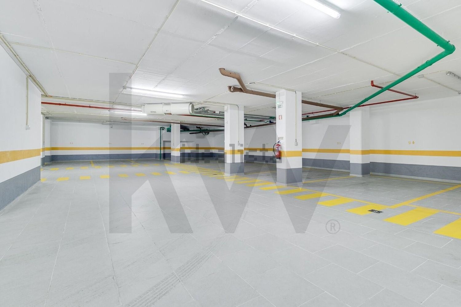 公寓 t3出售在Estrada da Luz, 81 - 停车位