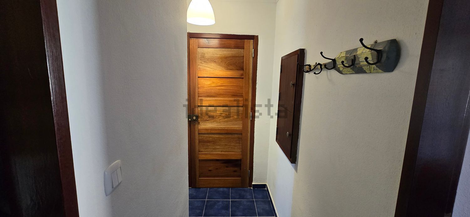 公寓 t2出售在Rua General Humberto Delgado, 6 - 前厅