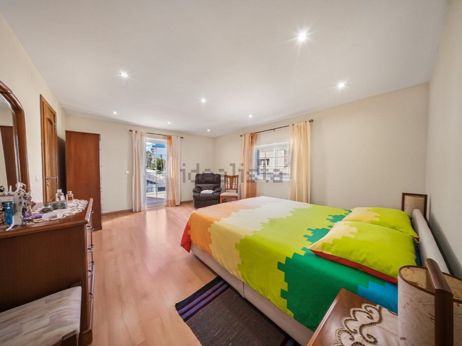 小楼房或独栋别墅出售在Rua da Liberdade - 卧室