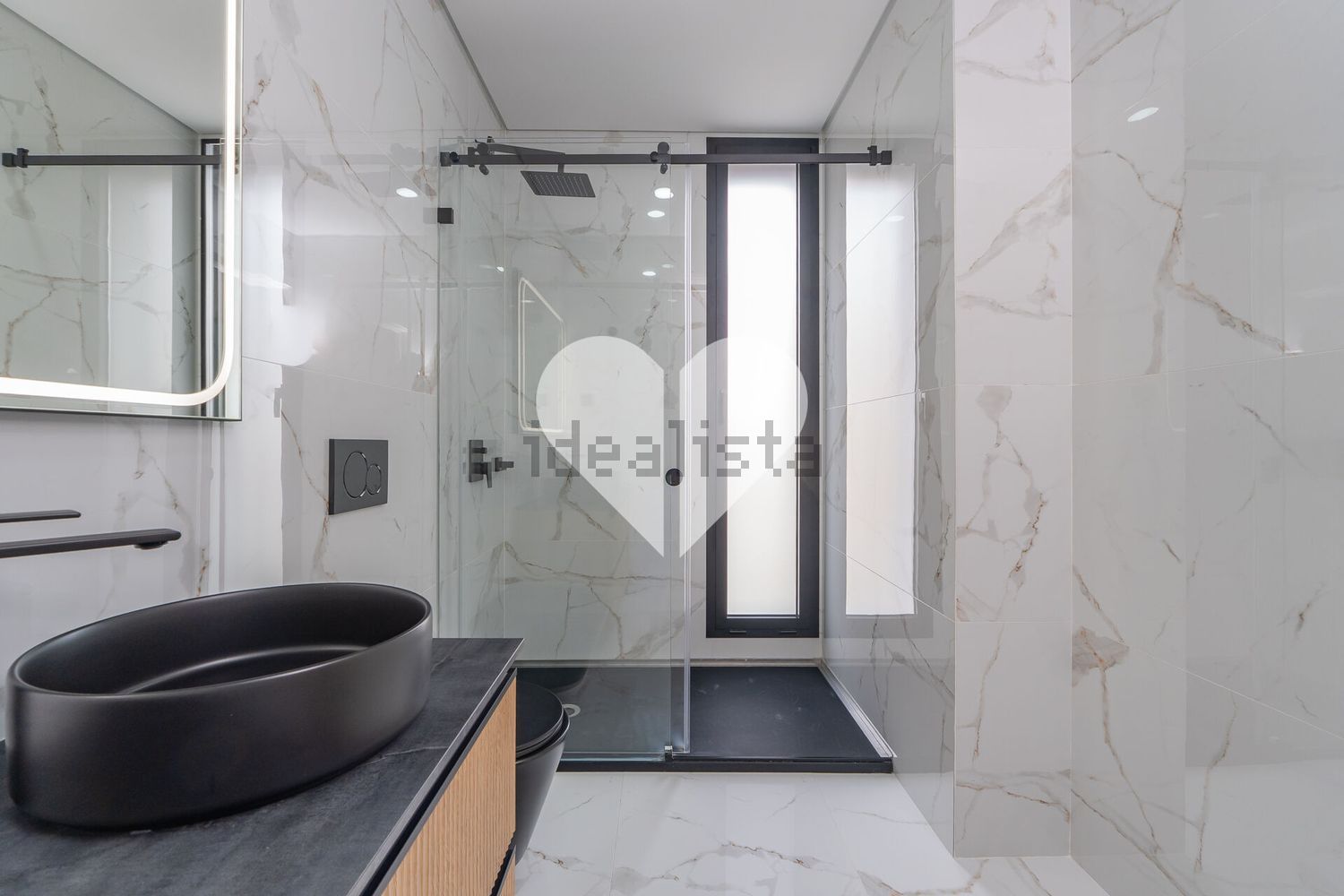 小楼房或独栋别墅出售在Santa Iria de Azoia - São João da Talha - Bobadela - 卫生间