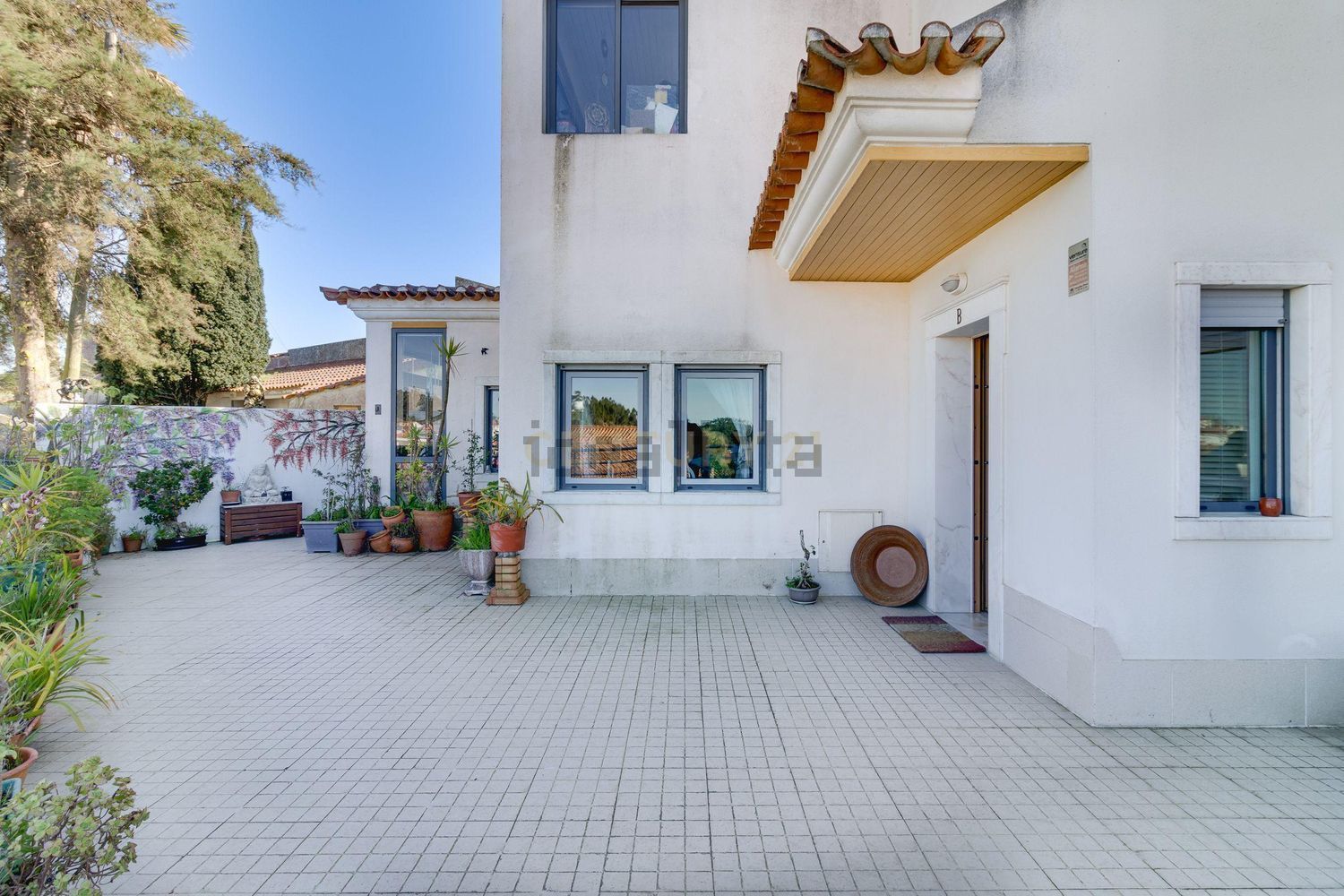 双拼别墅出售在Venda do Pinheiro e Santo Estêvão das Galés - 外立面