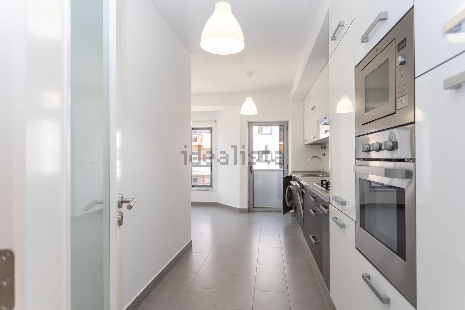 出租公寓 t2在Rua José Afonso, 4 - 厨房