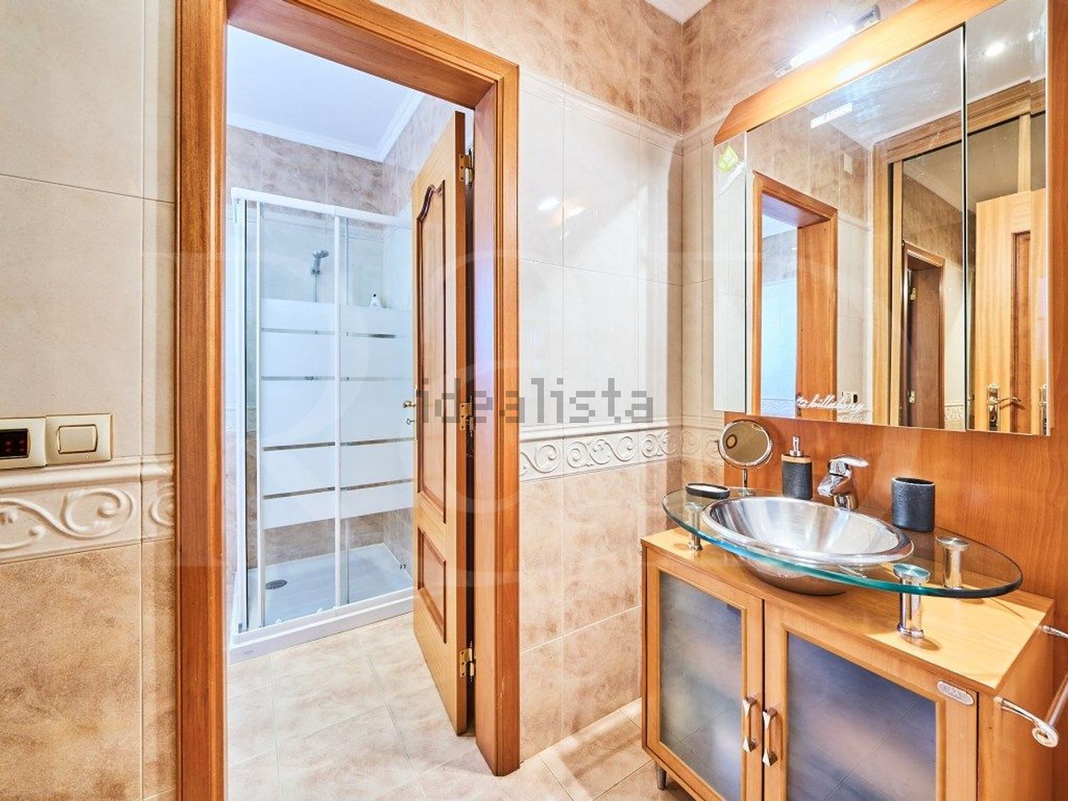 小楼房或独栋别墅出售在Rua Bartolomeu Perestelo, 189 - 卫生间