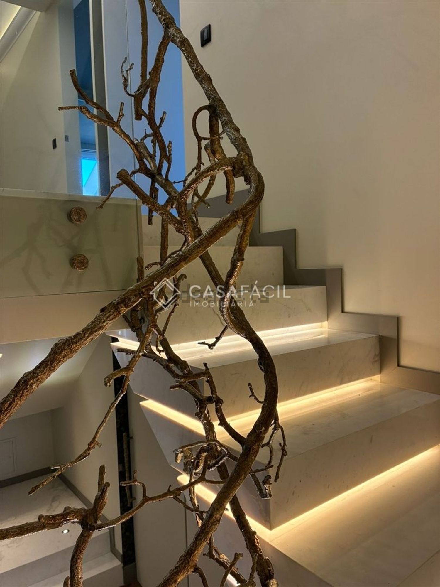 出租复式公寓在Avenida Infante D.João, 185 - 楼梯