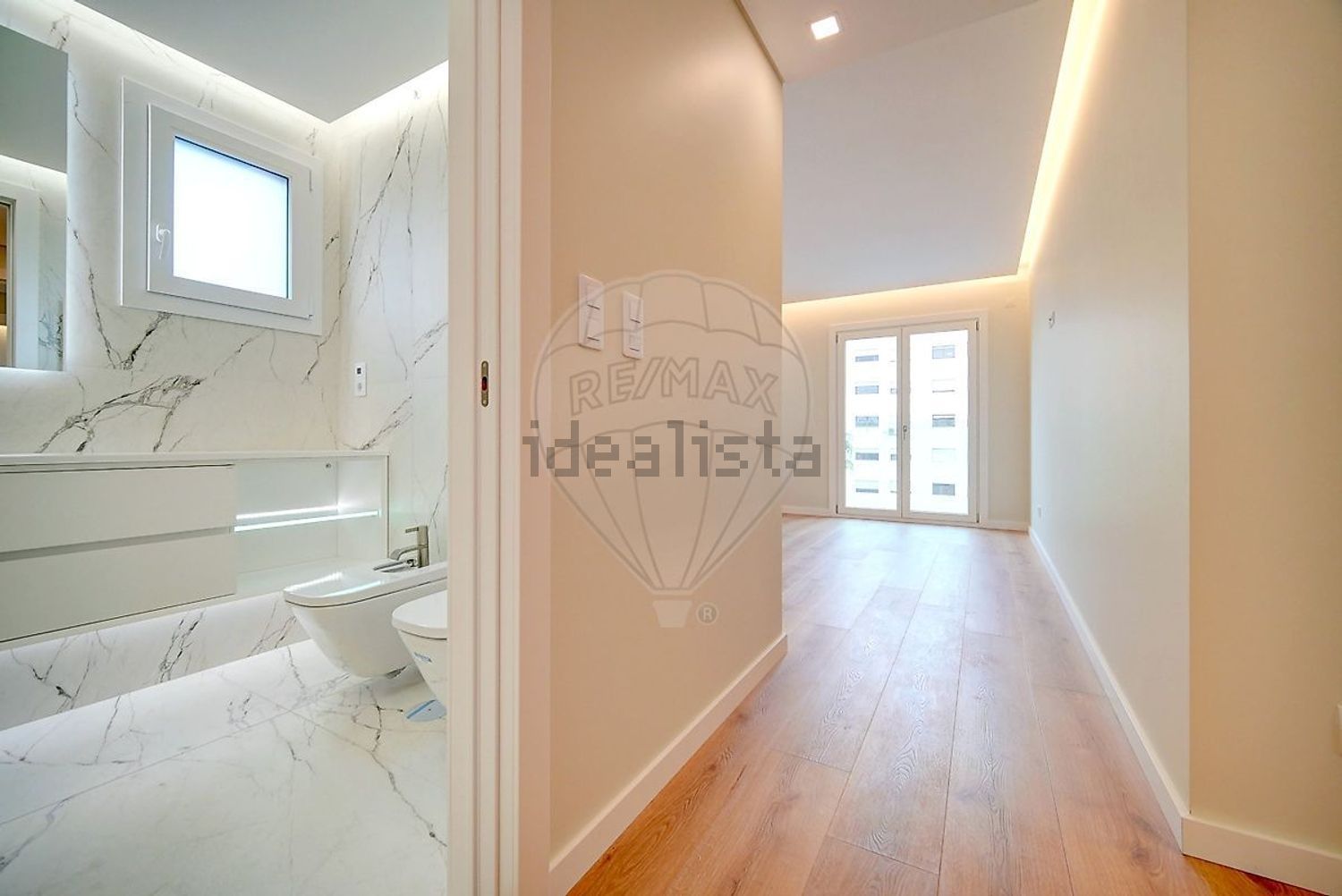 出租公寓 t2在Rua José Leiria Fernandes - 过道