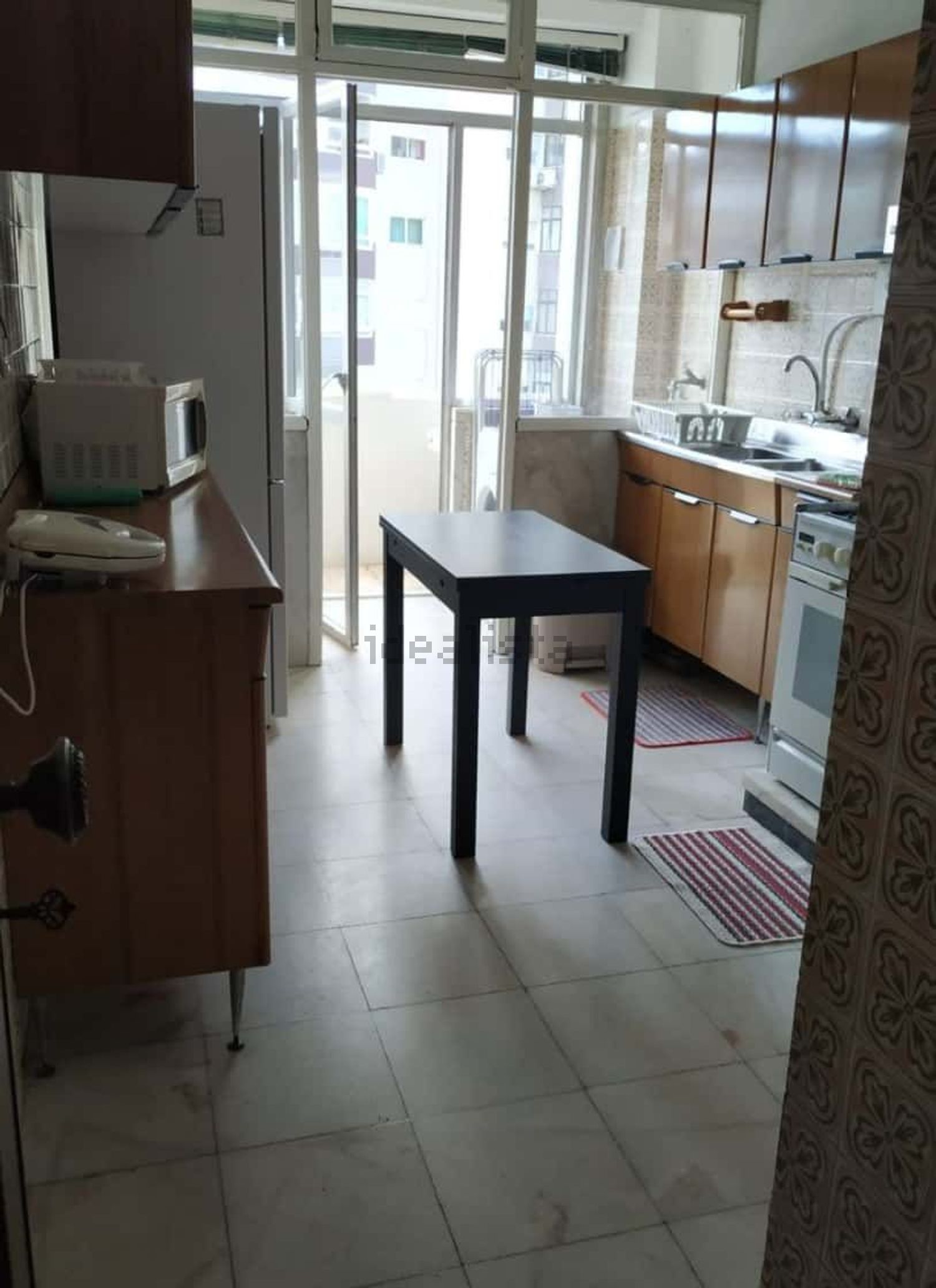 出租房间在Rua Cordeiro Ferreira, 16 - 厨房