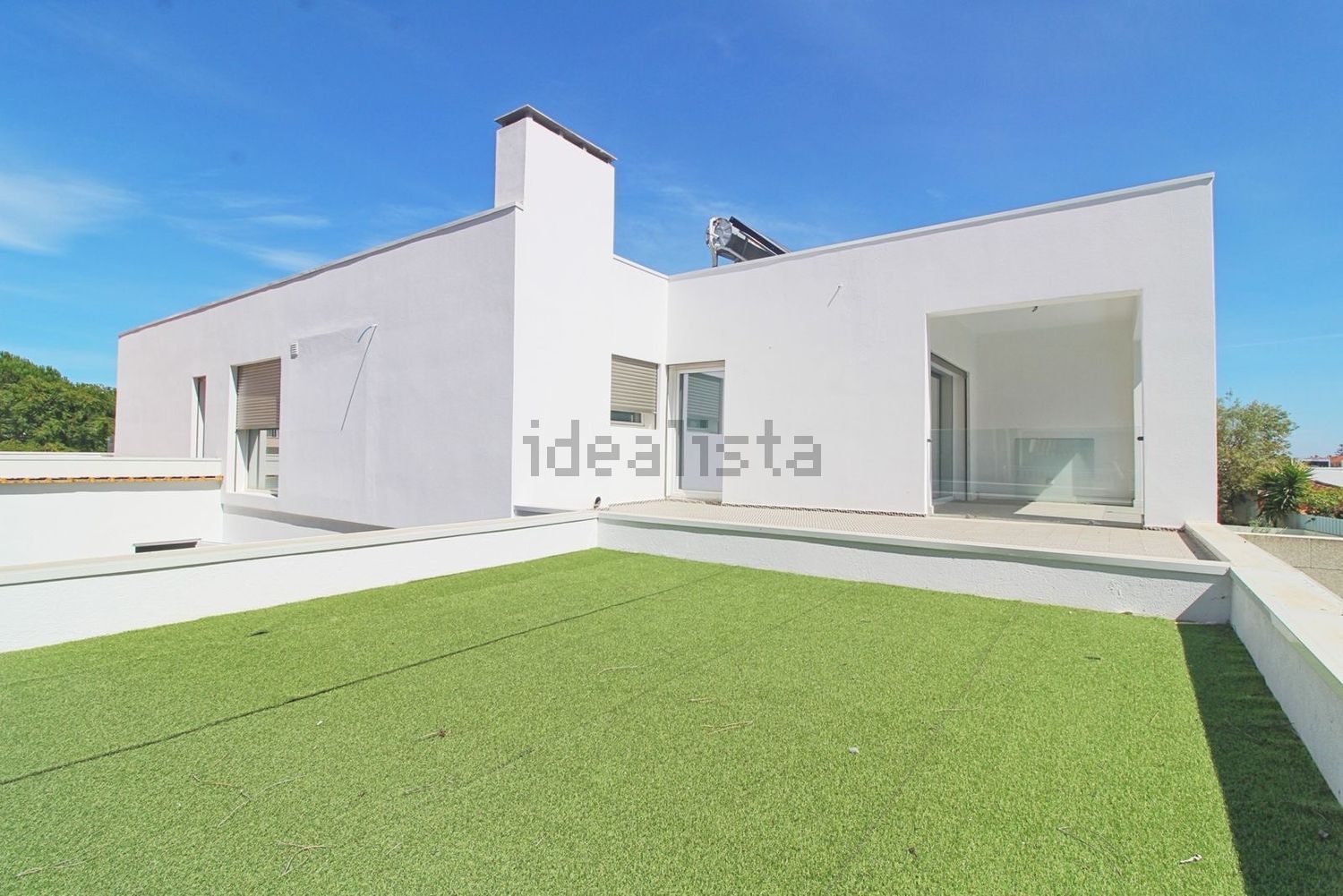 小楼房或独栋别墅出售在Rua Ofélia Marques - 外立面