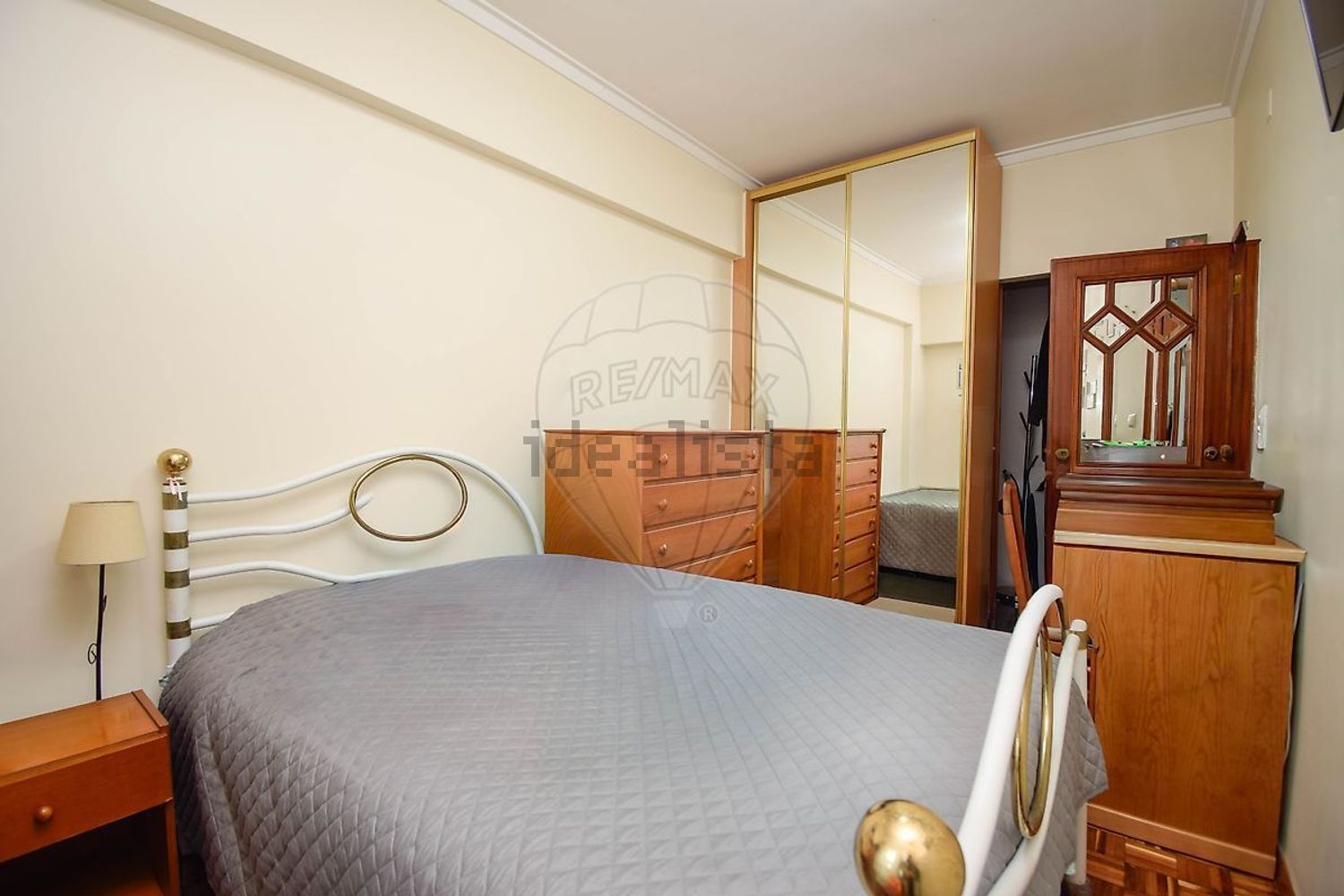 公寓 t3出售在Rua Doutor Jaime Cortesão - 卧室