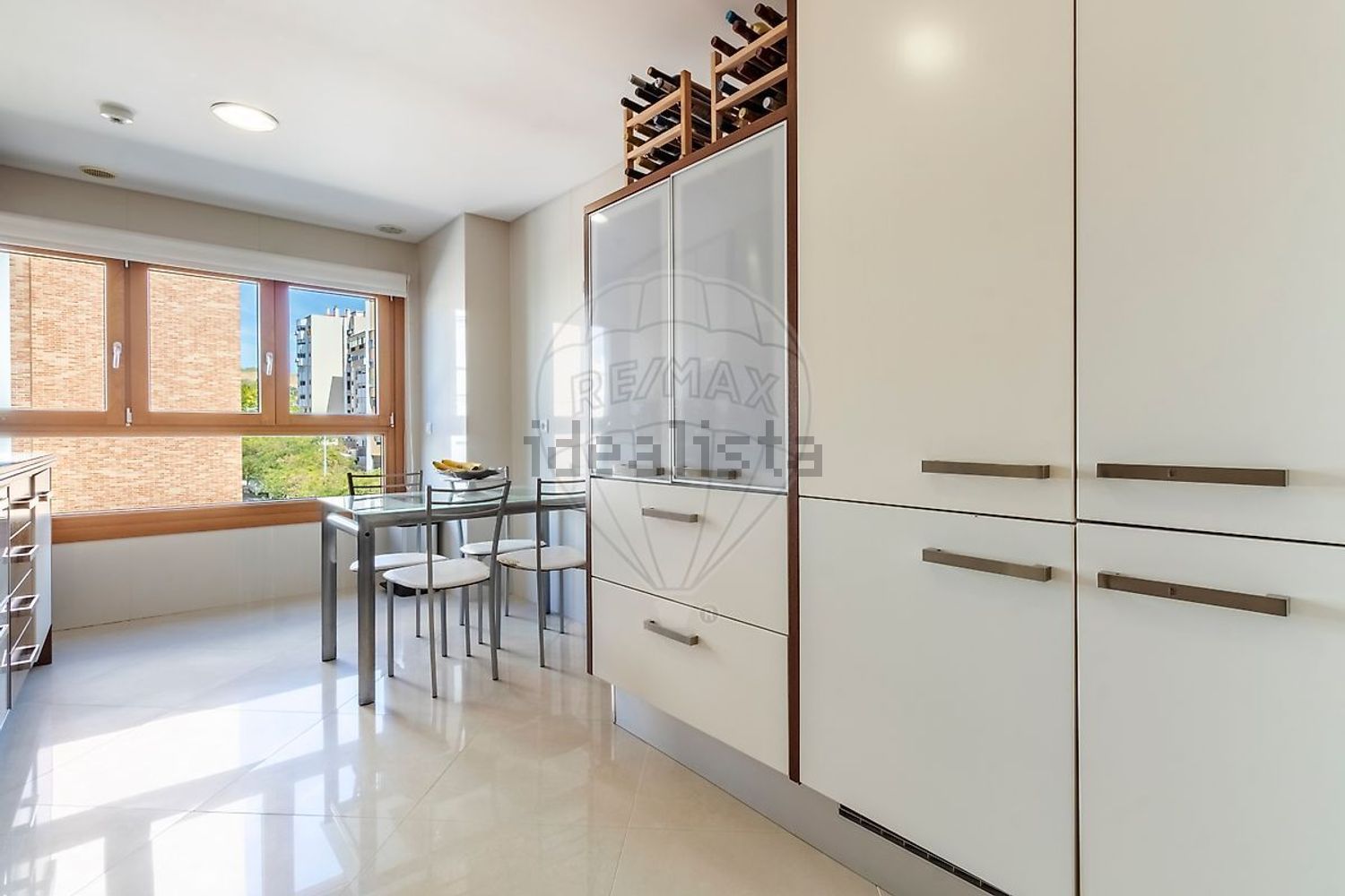 出租公寓 t2在Estrada São Bartolomeu - 厨房