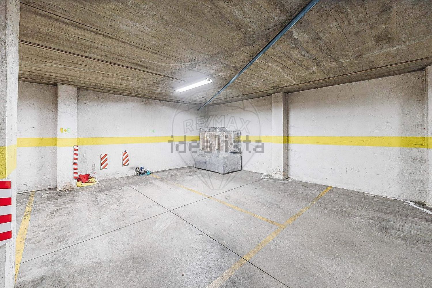 公寓 t3出售在Rua José Régio - 停车位