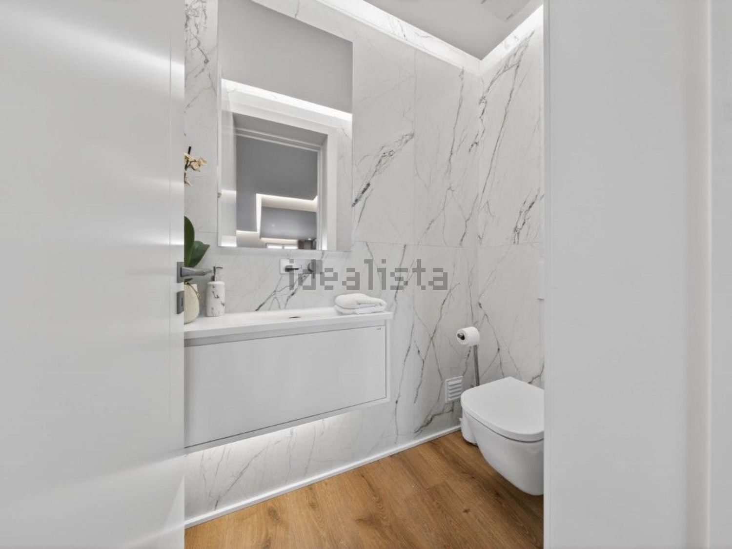 公寓 t4出售在Avenida Descobertas - 卫生间