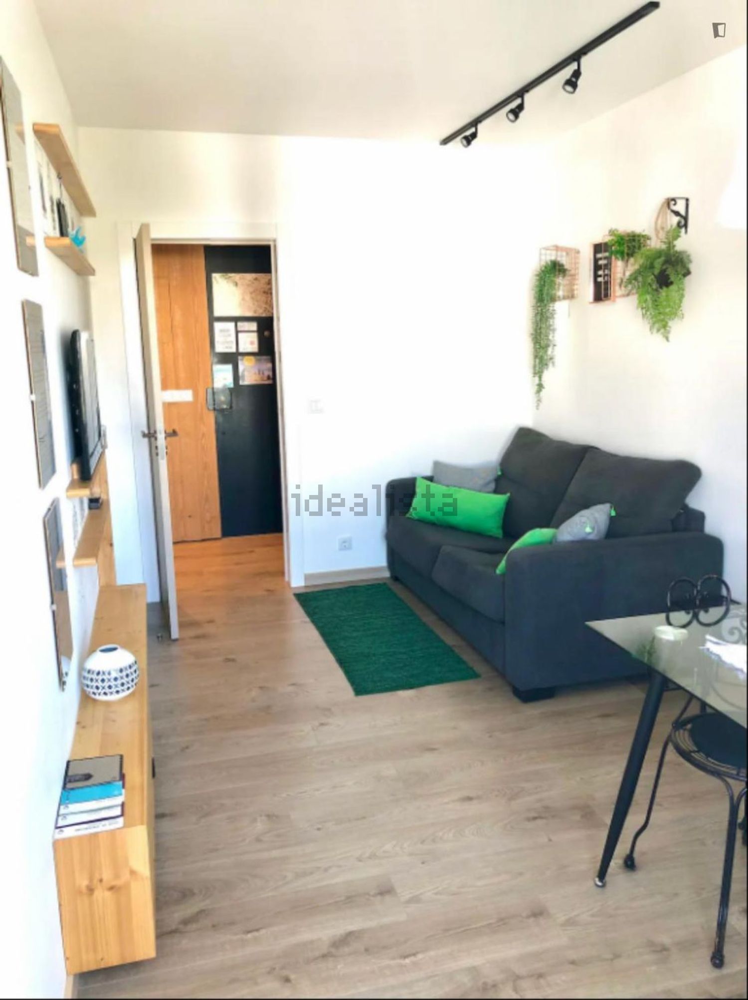 出租公寓 t1在Rua Henriques Nogueira - 客厅