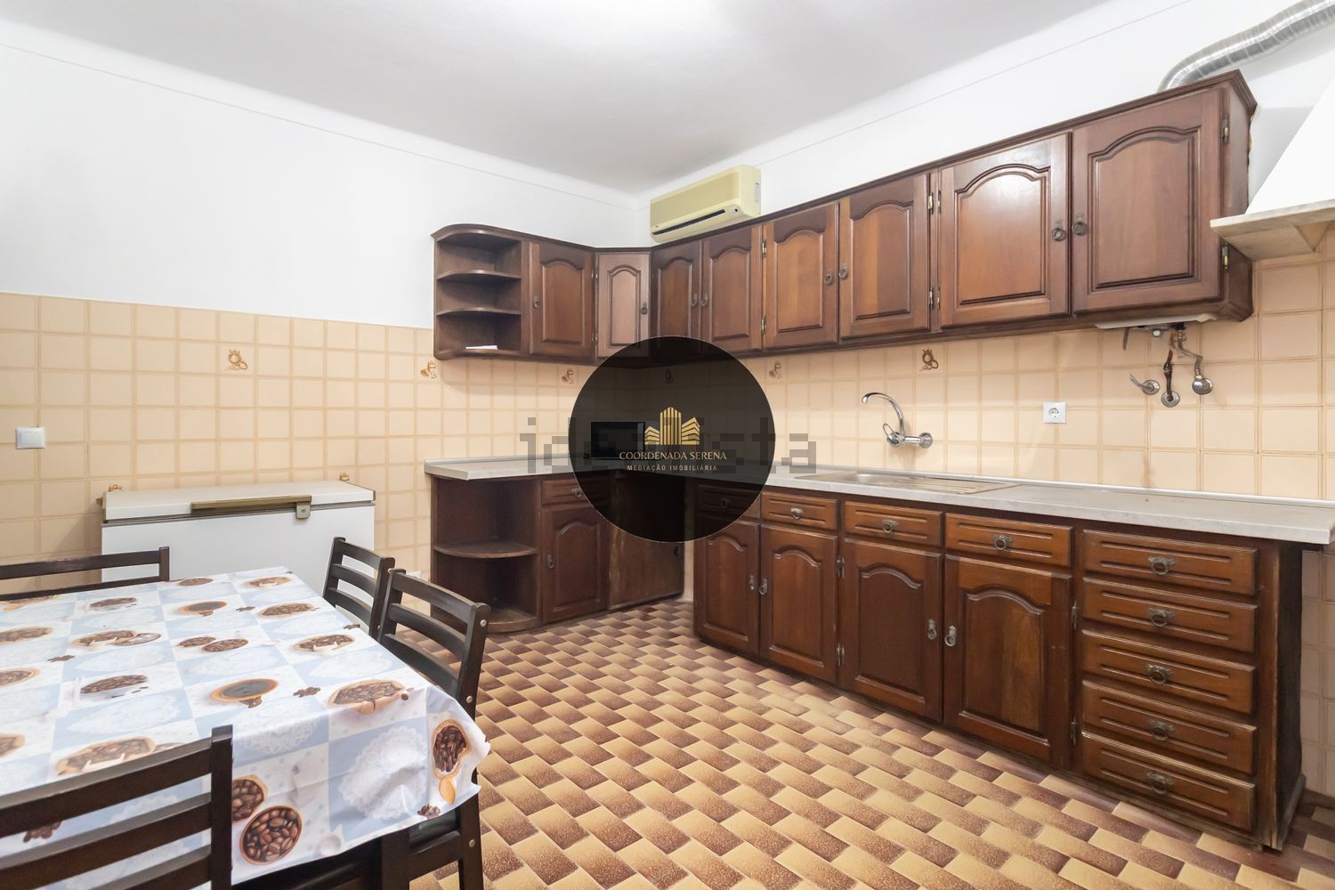 小楼房或独栋别墅出售在Cascalheira - Venda do Alcaide - 厨房