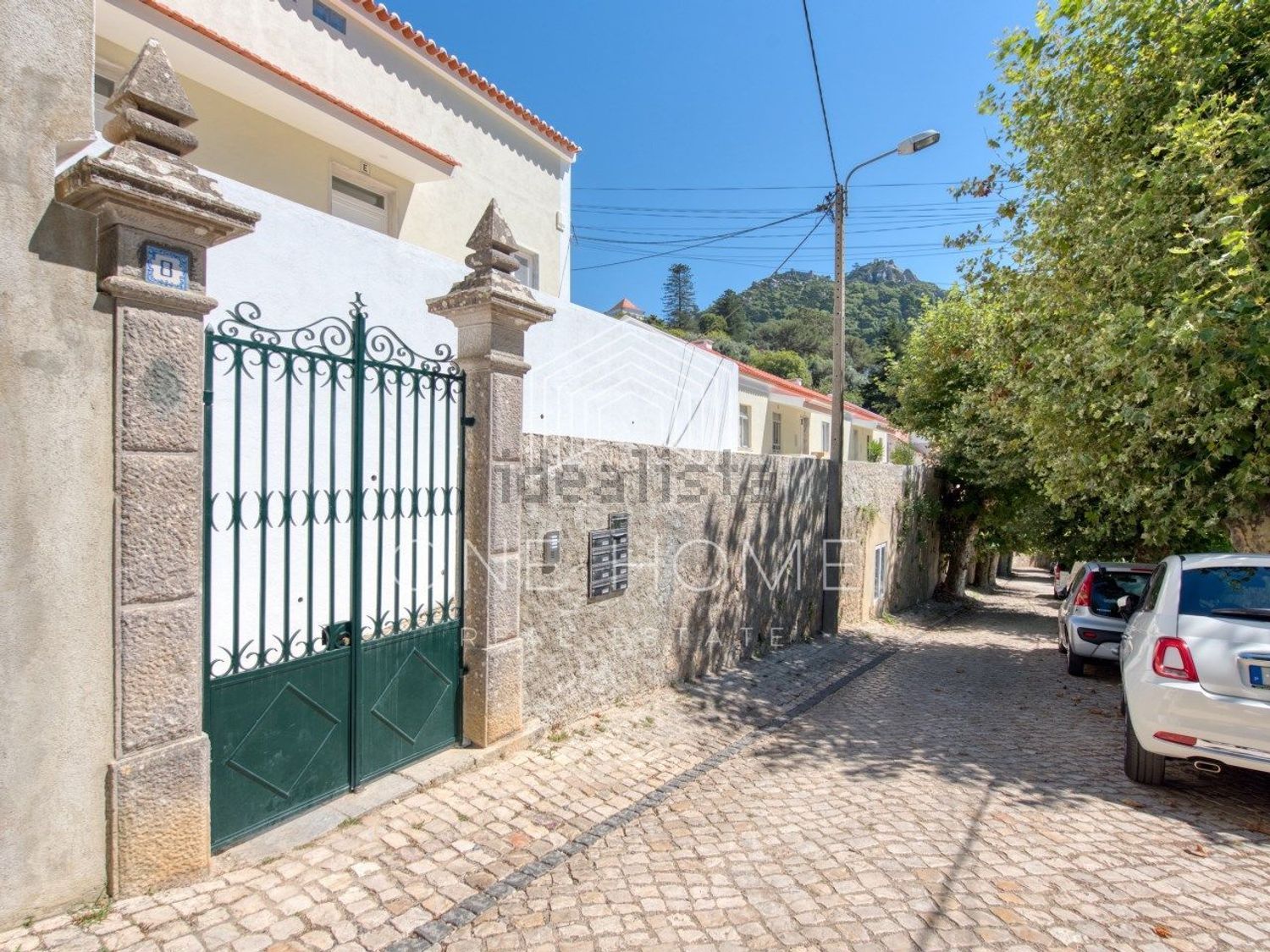 出租联排别墅在Rua Paderna - 入口 / 出口