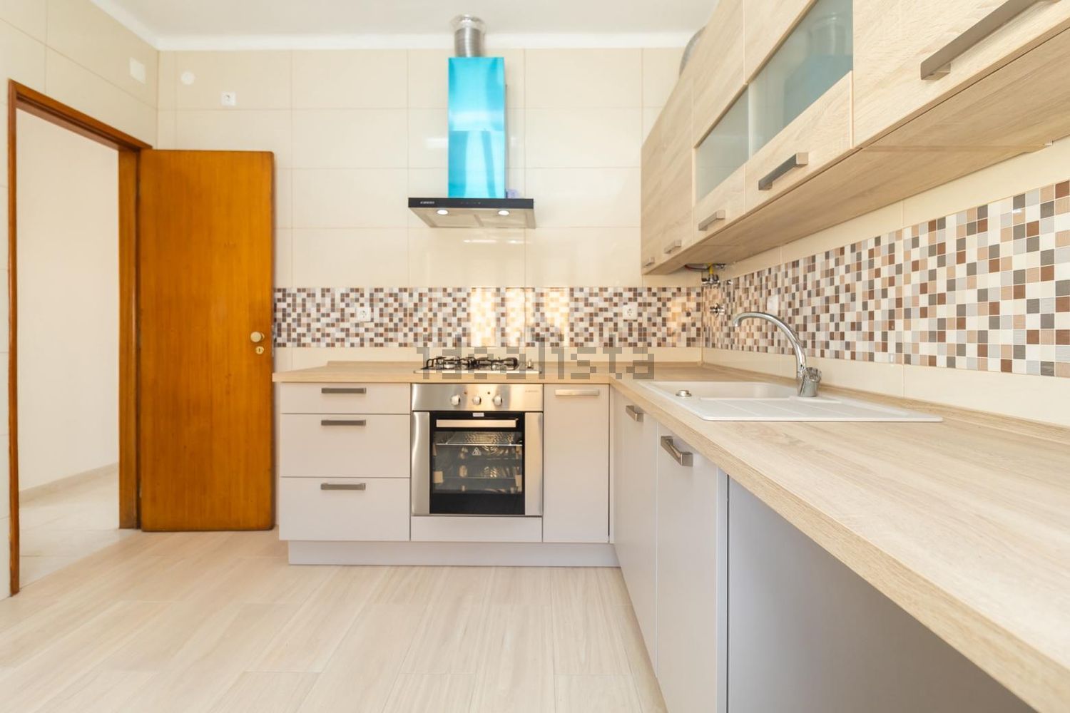 出租小楼房或独栋别墅在Rua Alexandre Cardoso, 28 - 厨房