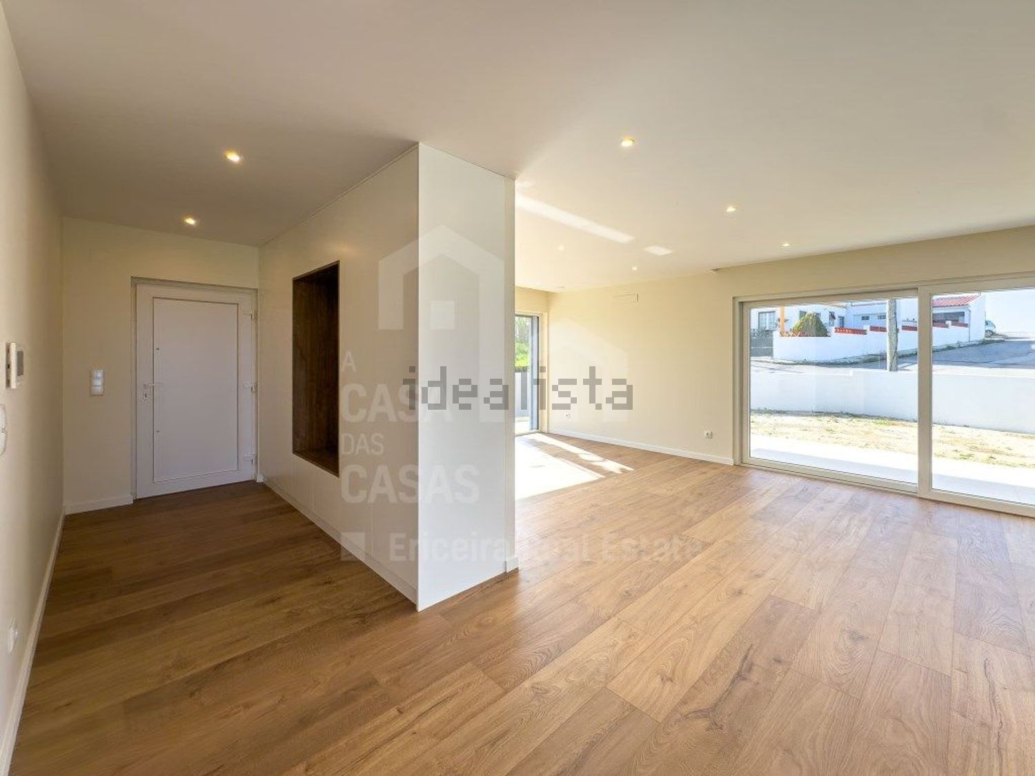 小楼房或独栋别墅出售在Encarnação - 居住