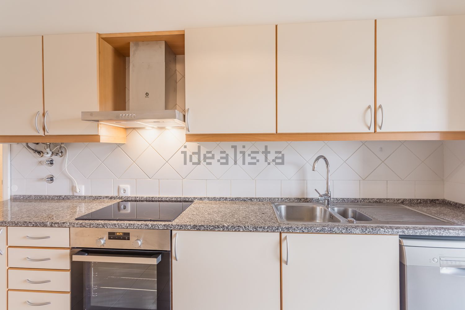 出租公寓 t2Quinta Santo António , Telheiras - 厨房