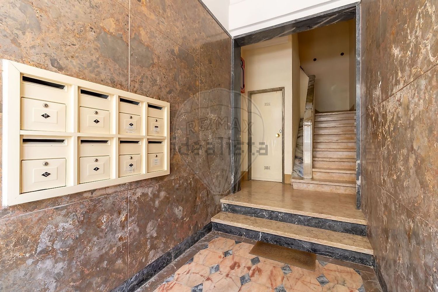 公寓 t2出售在Rua Vasco Santana, 28 - 照片