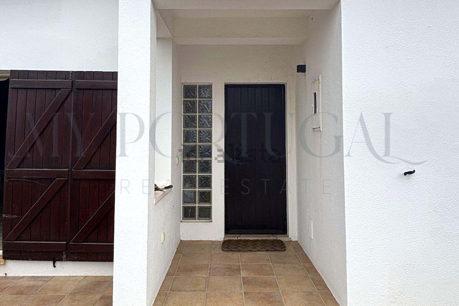 出租小楼房或独栋别墅在Praceta da Liberdade - 过道