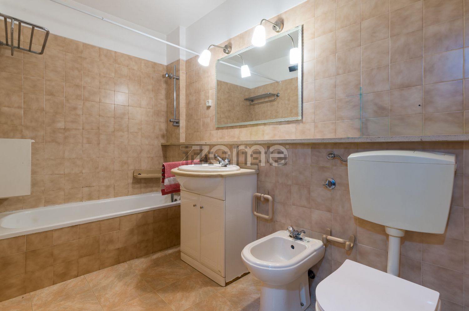 出租公寓 t2在Avenida Salgado Zenha, 15 - 卫生间