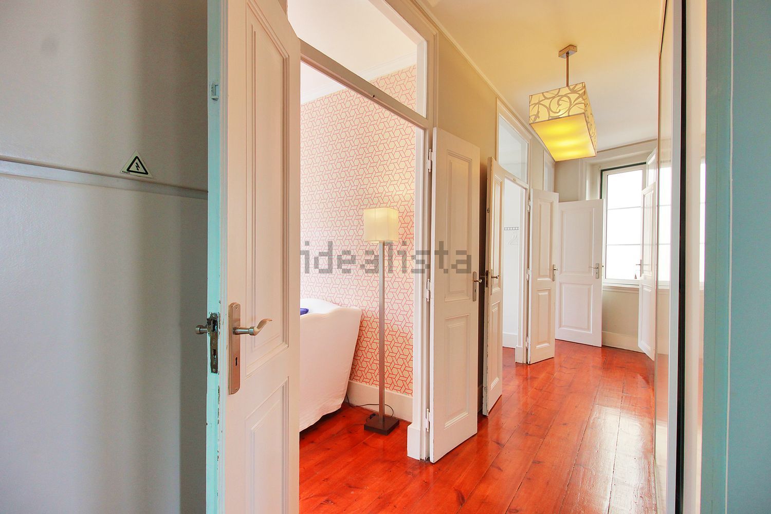 复式公寓出售在Rua das Taipas - 过道