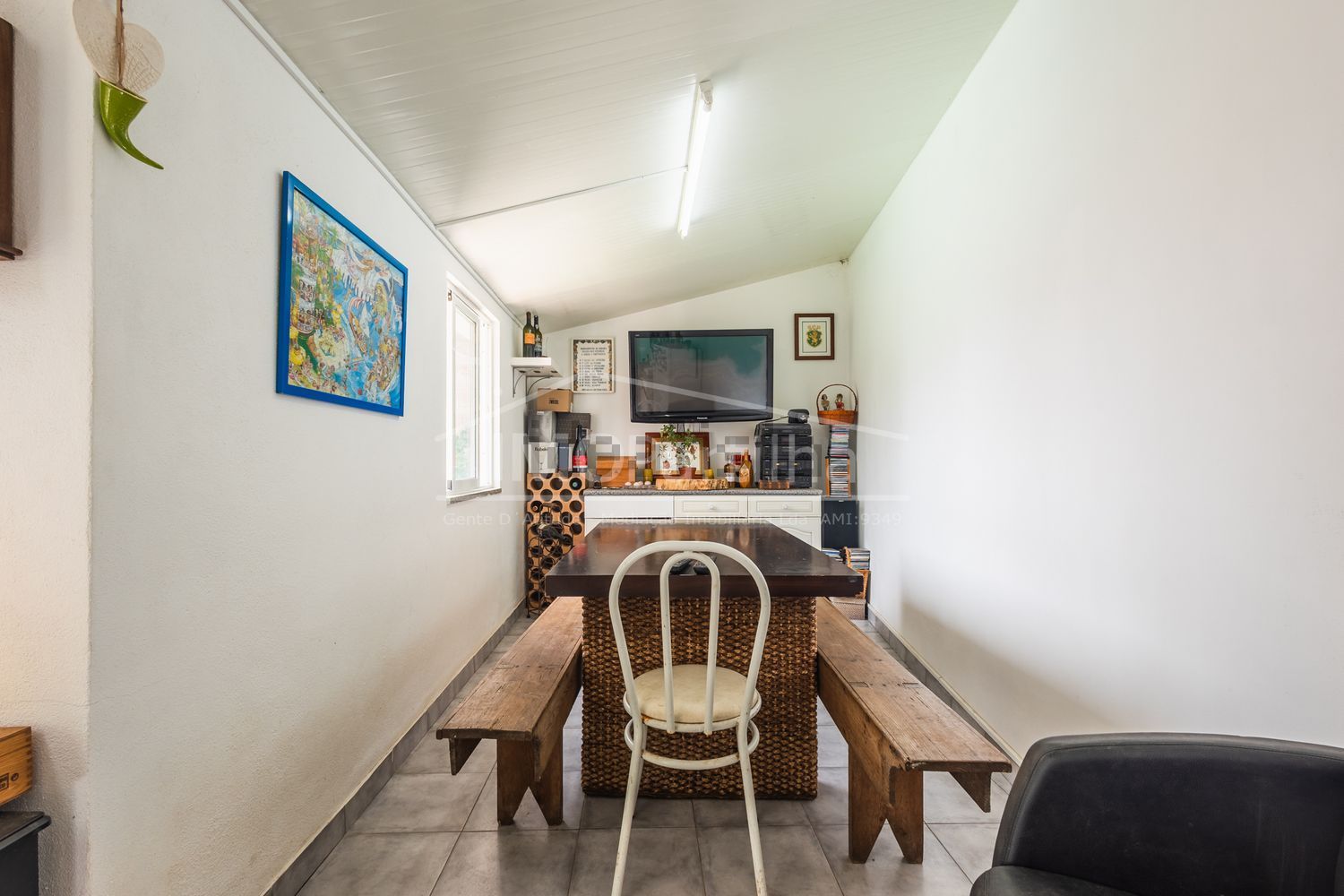 小楼房或独栋别墅出售在Rua Serpa Pinto s/n - 酒窖