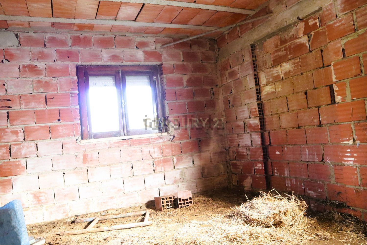 小楼房或独栋别墅出售在Estrada de Santo Estevão - 照片