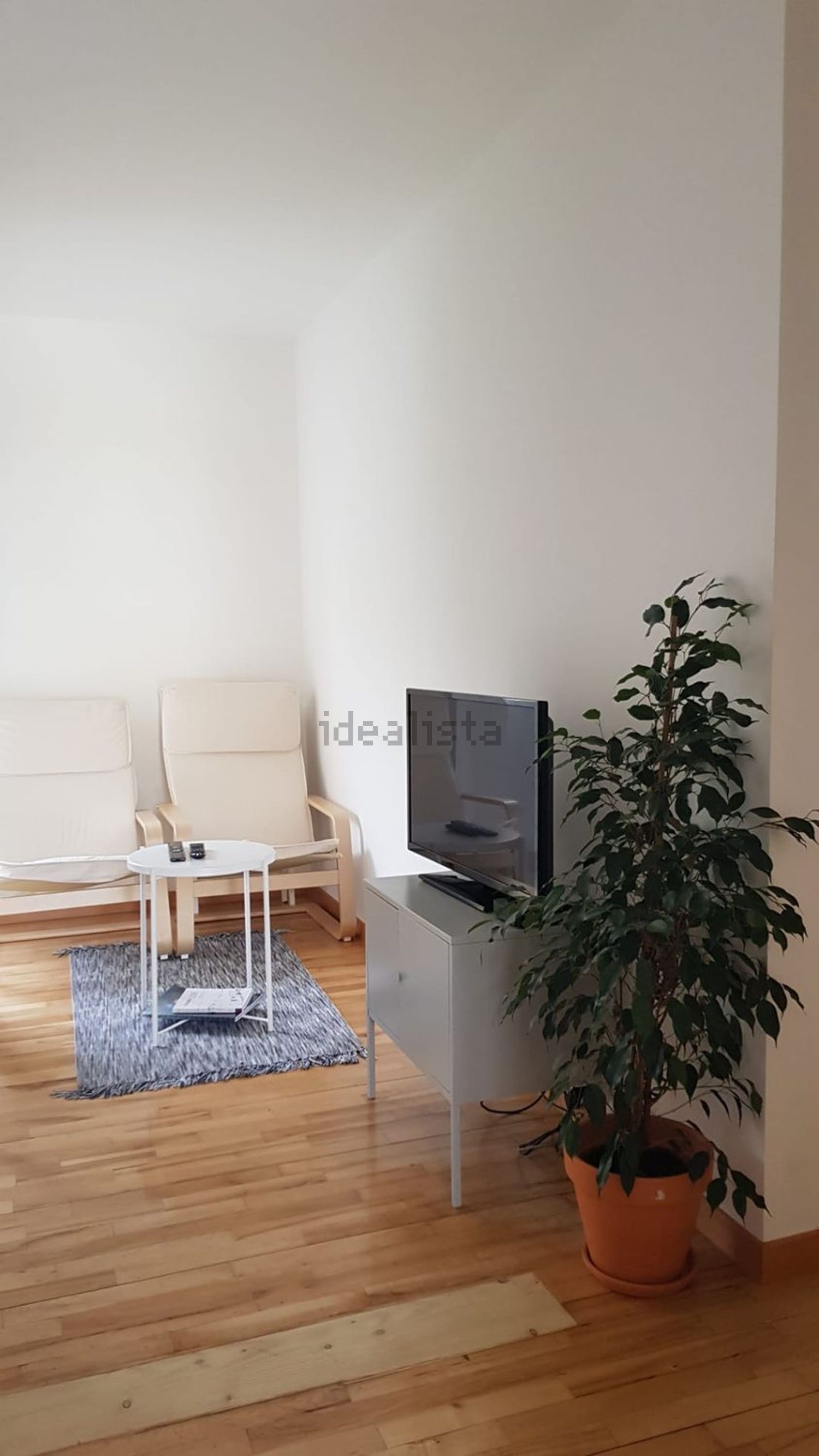 出租房间在Rua Cidade de Benguela, 262 - 客厅