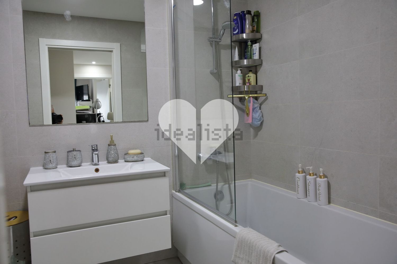 公寓 t2出售在Rua Padre Rui Valério, 16 - 卫生间