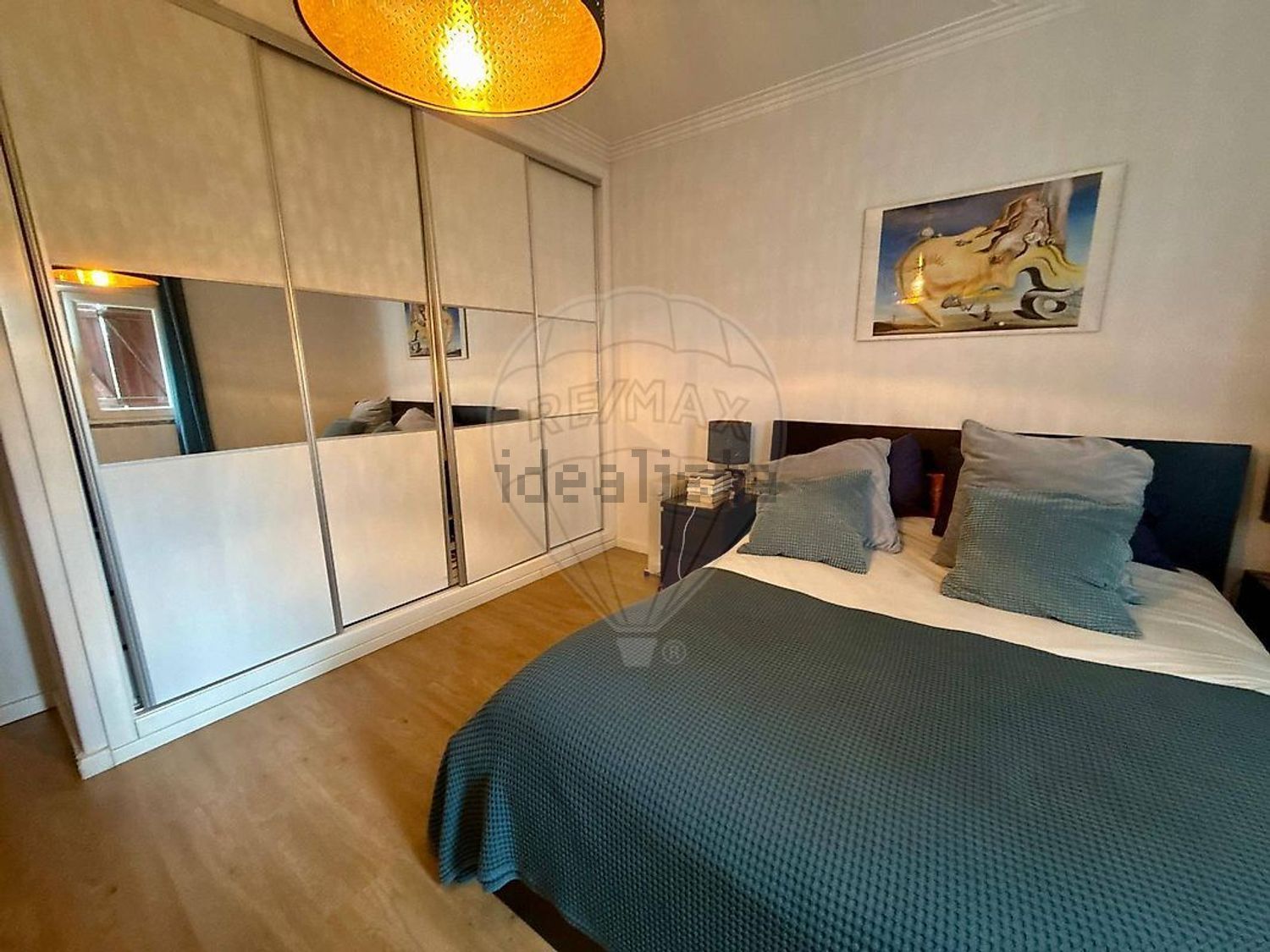 小楼房或独栋别墅出售在Rua 18 - 卧室