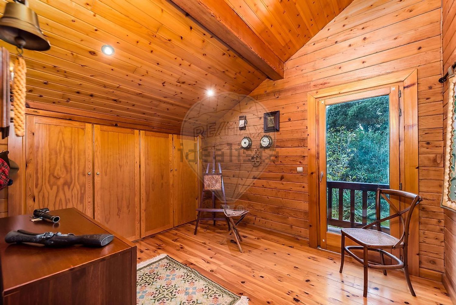 小楼房或独栋别墅出售Ip1 - 照片