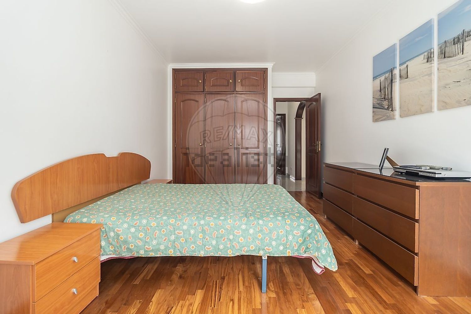 出租公寓 t2在Rua Hugo Casaes - 卧室