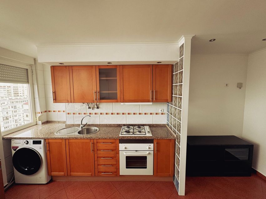 公寓 t1出售在Rua Correia Teles, 16