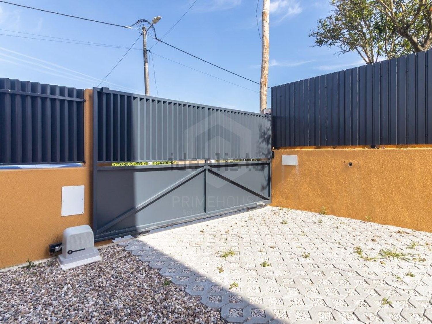 小楼房或独栋别墅出售在Rua das Galeotas, 14 - 外立面