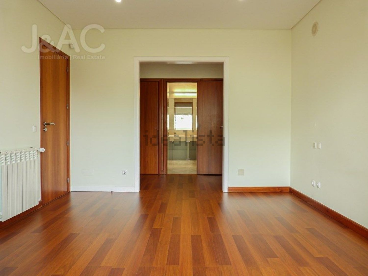 出租双拼别墅在Rua Cedros, 37 - 过道