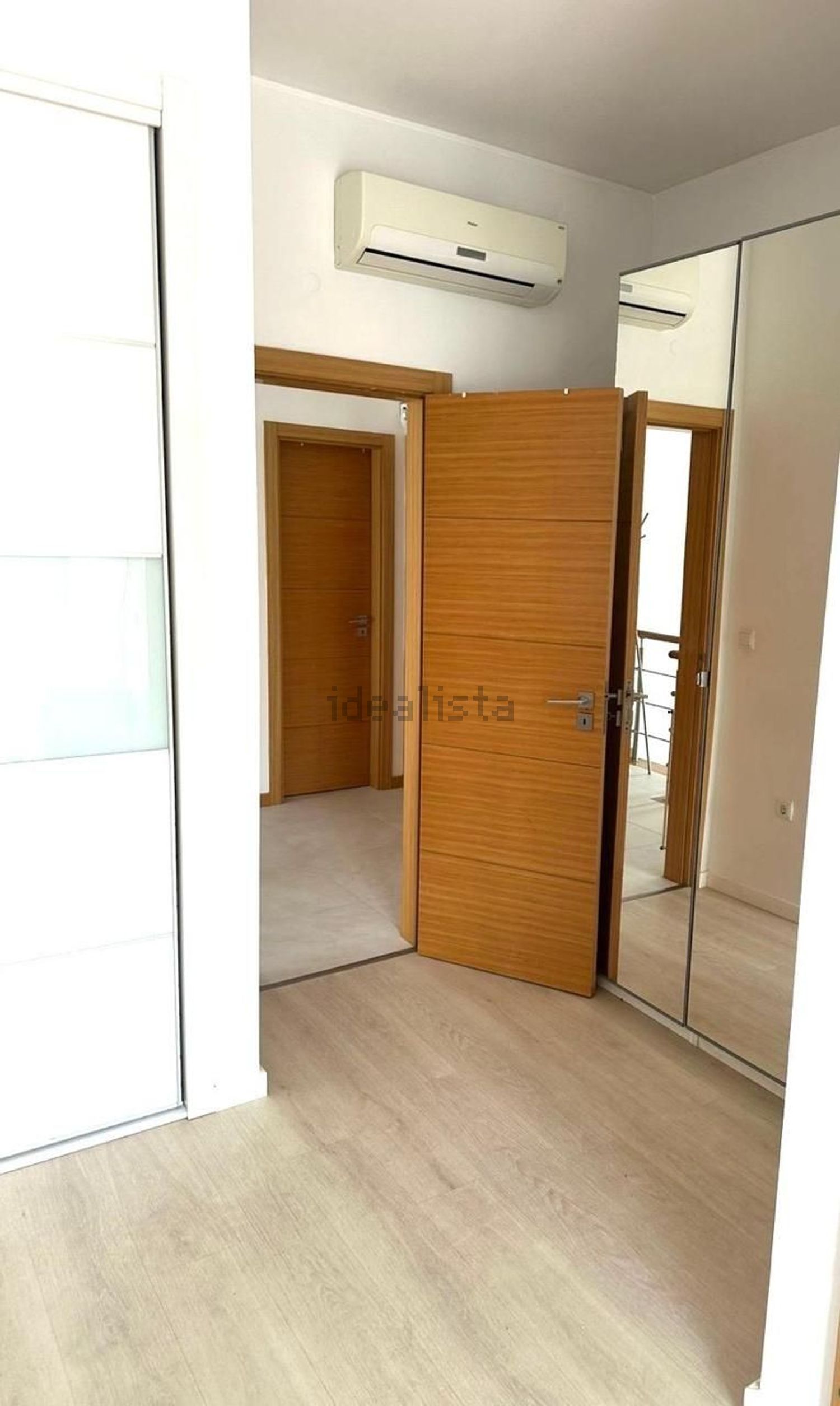 联排别墅出售在Rua Aquilino Ribeiro, 34 - 照片