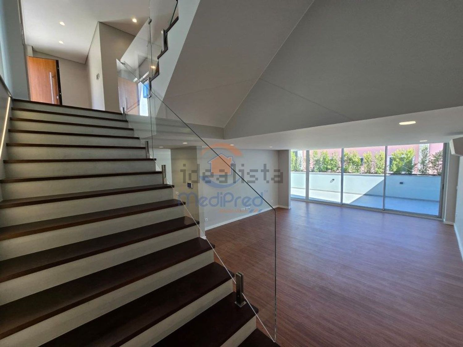 小楼房或独栋别墅出售在Pontinha e Famões - 客厅