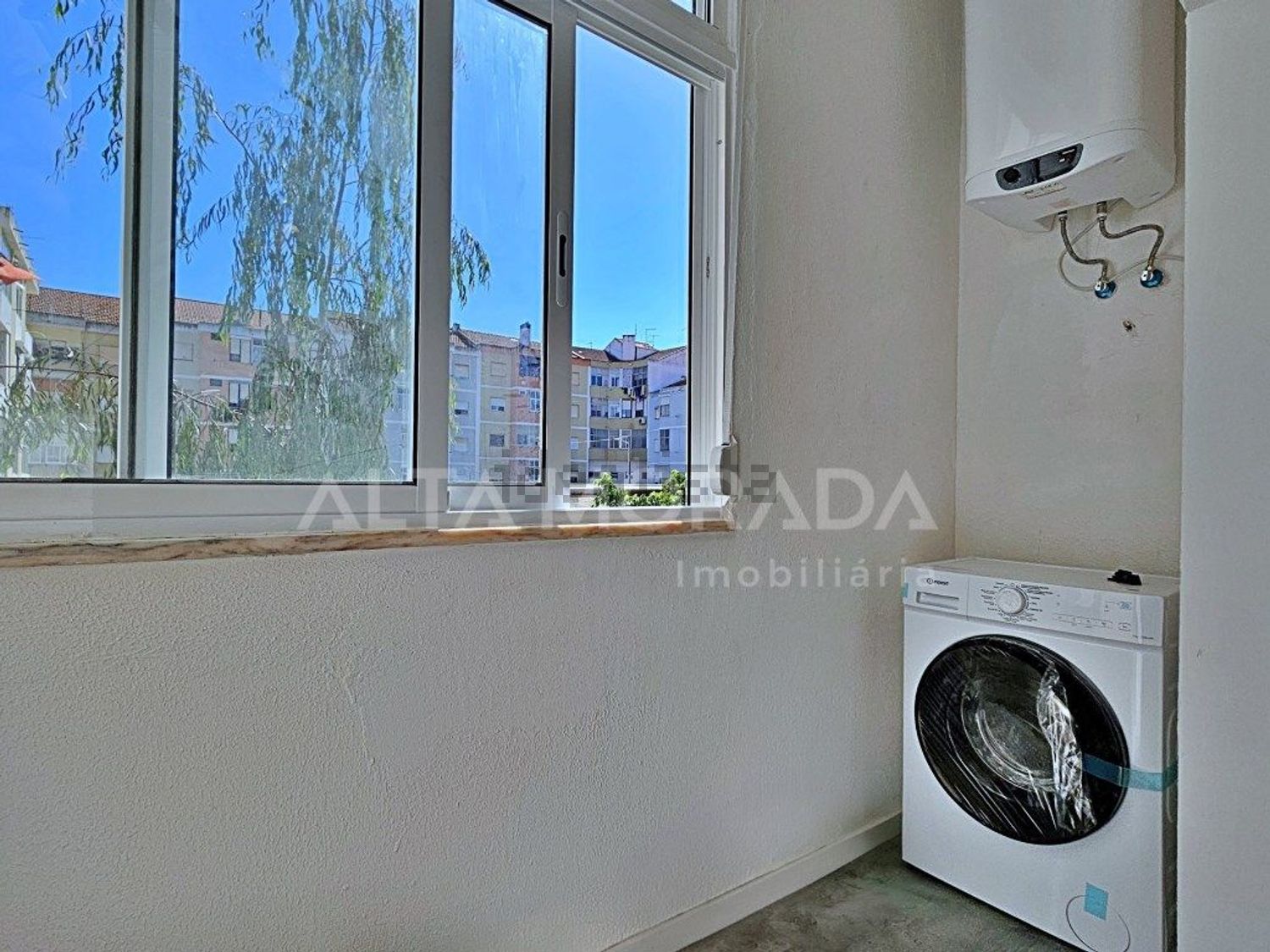 公寓 t2出售在Rua de Diu, 28 - 厨房