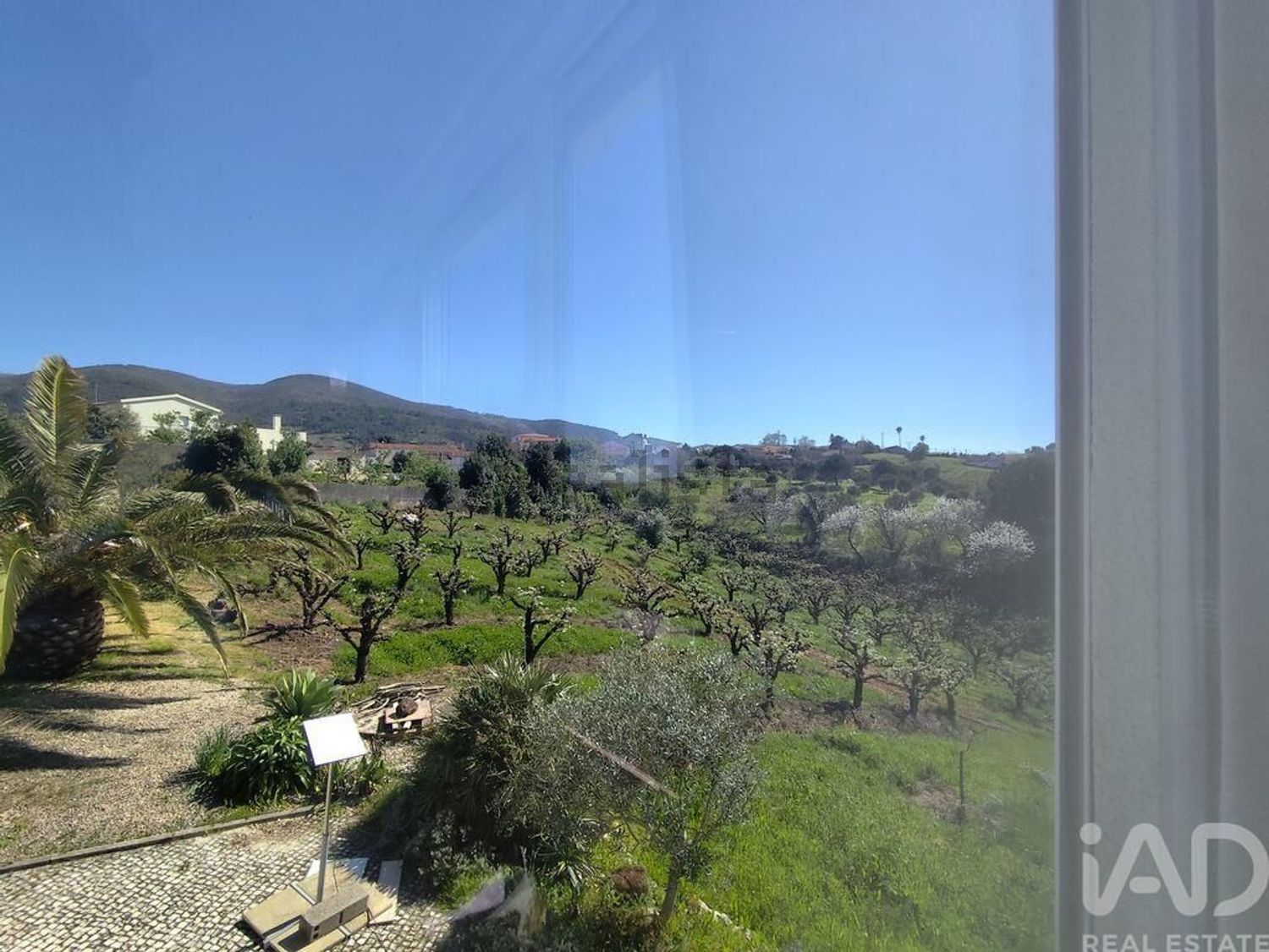 小楼房或独栋别墅出售在Lamas e Cercal - 视线