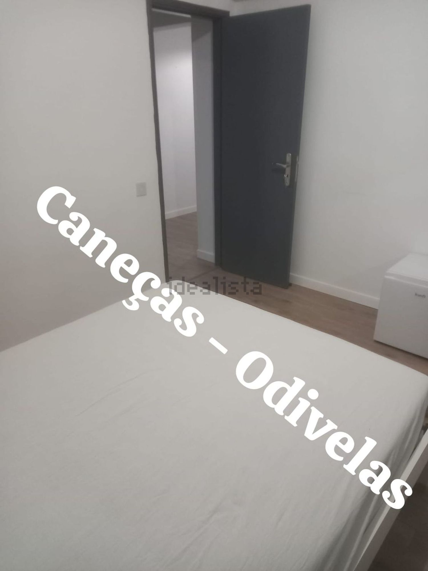 出租房间在Ramada e Caneças - 卧室