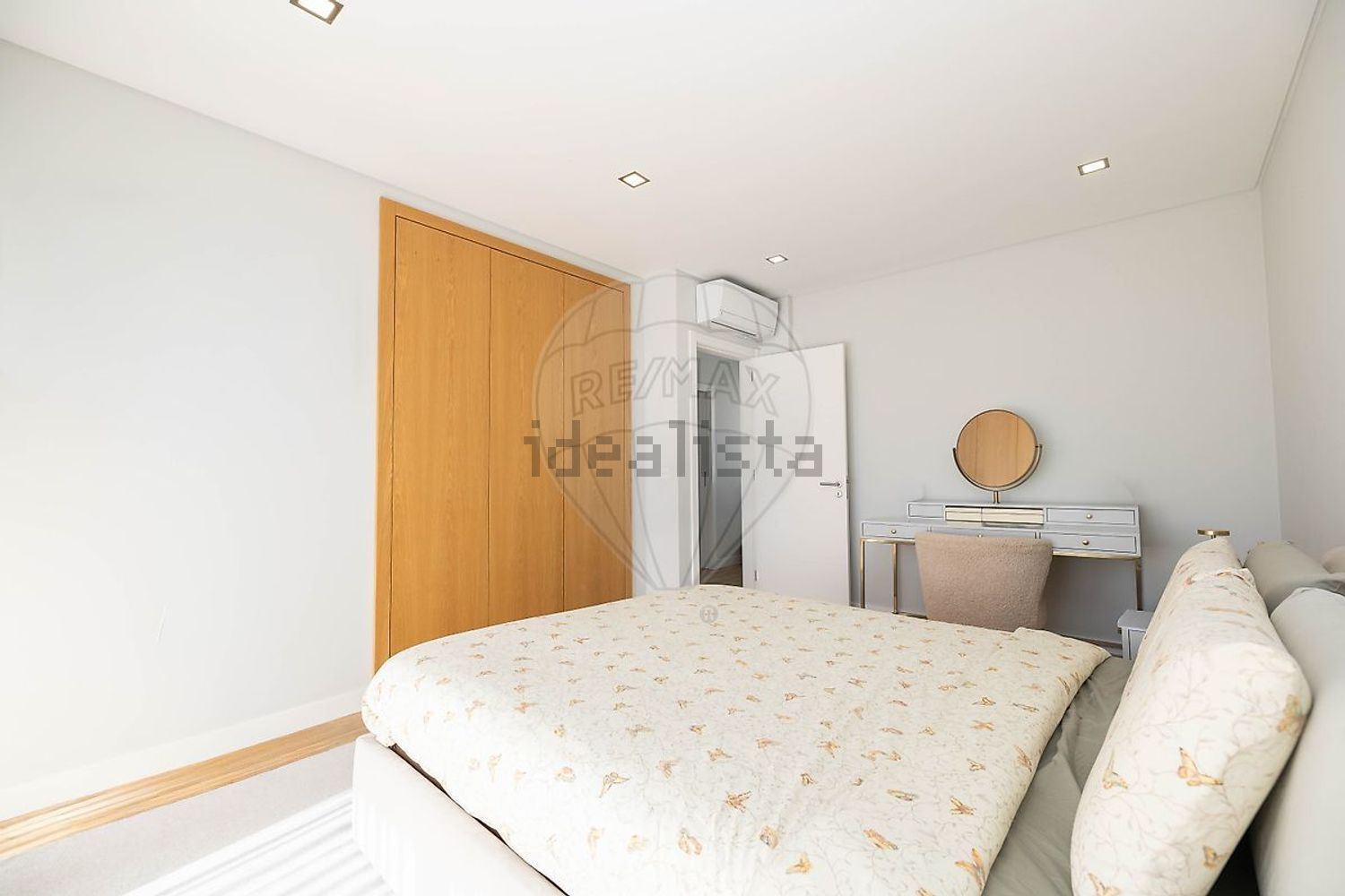 出租小楼房或独栋别墅在Rua Almeida Garrett - 卧室