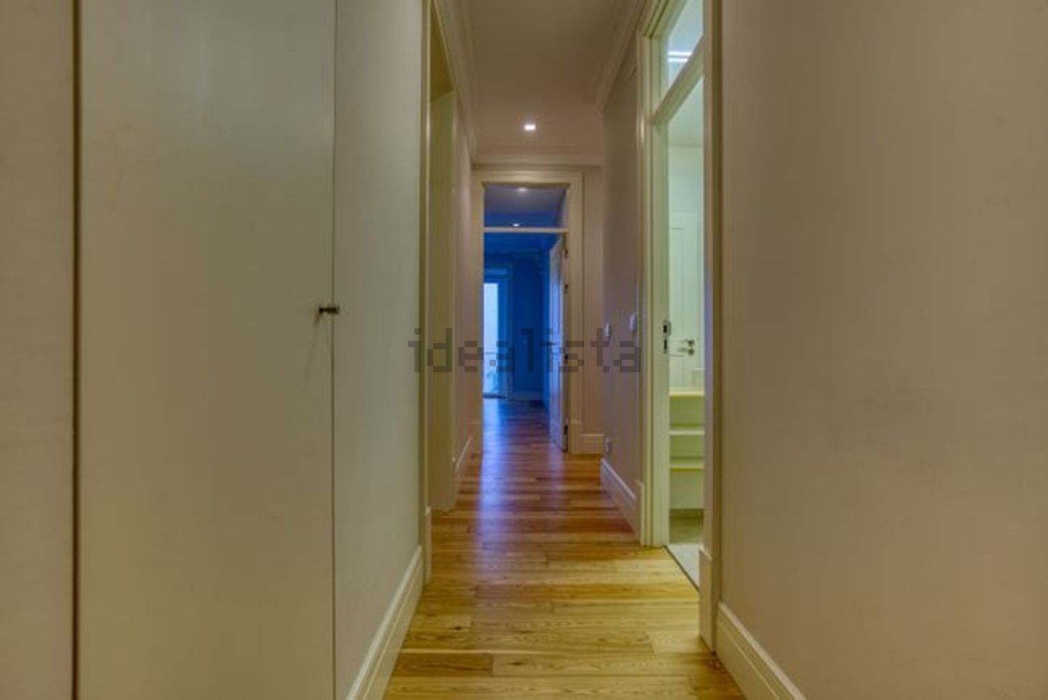 出租公寓 t2在Rua Braamcamp - 过道