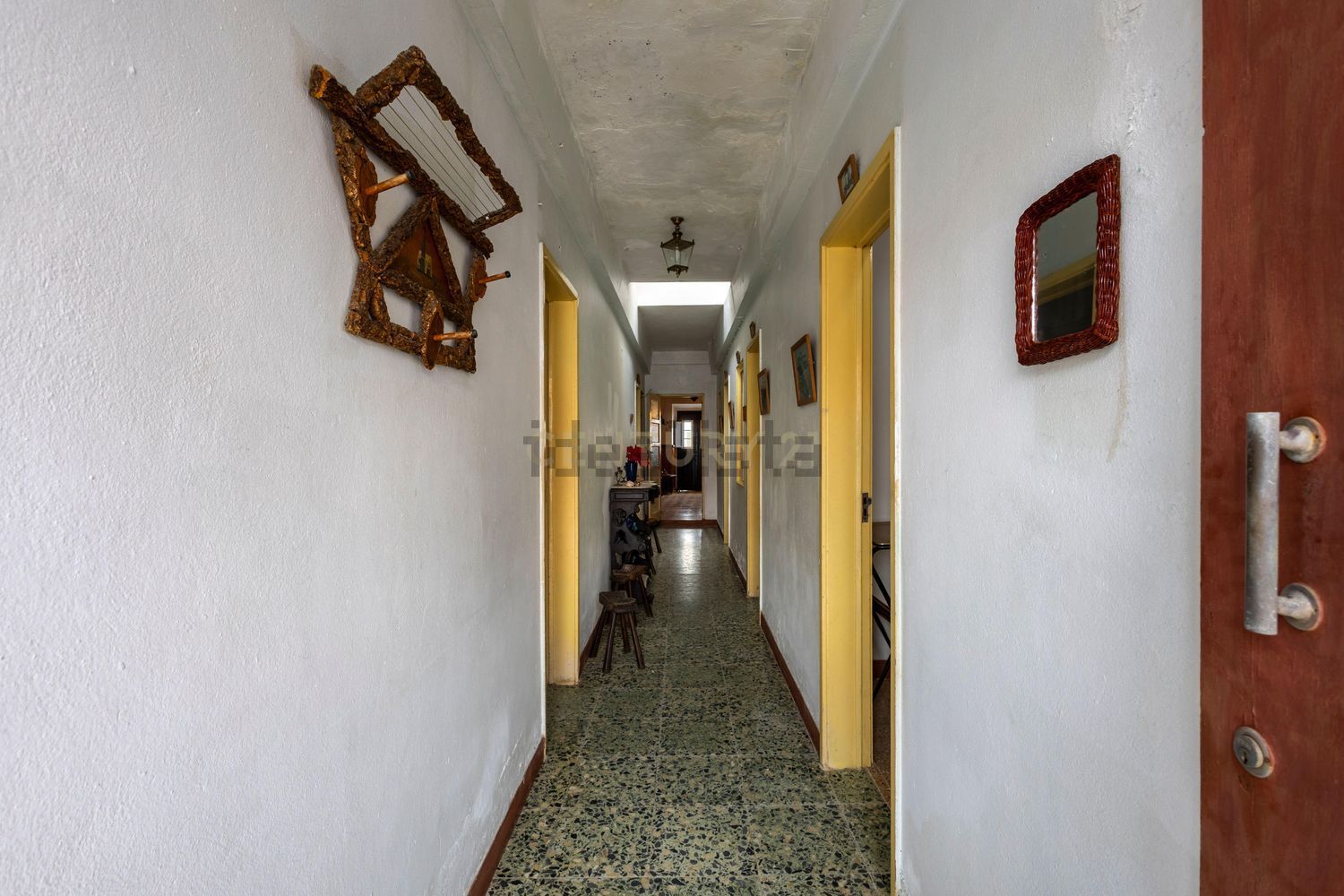 小楼房或独栋别墅出售在Rua Candido da Silva - 过道