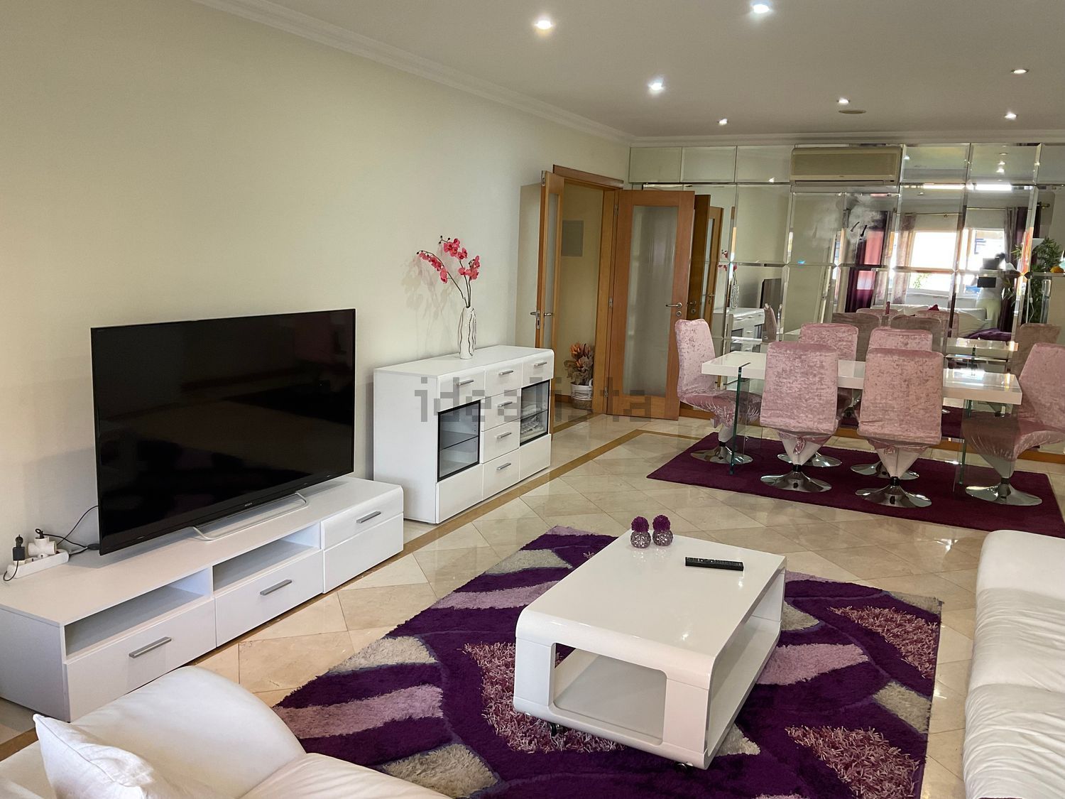 出租公寓 t2在Bairro do Rosário - 客厅