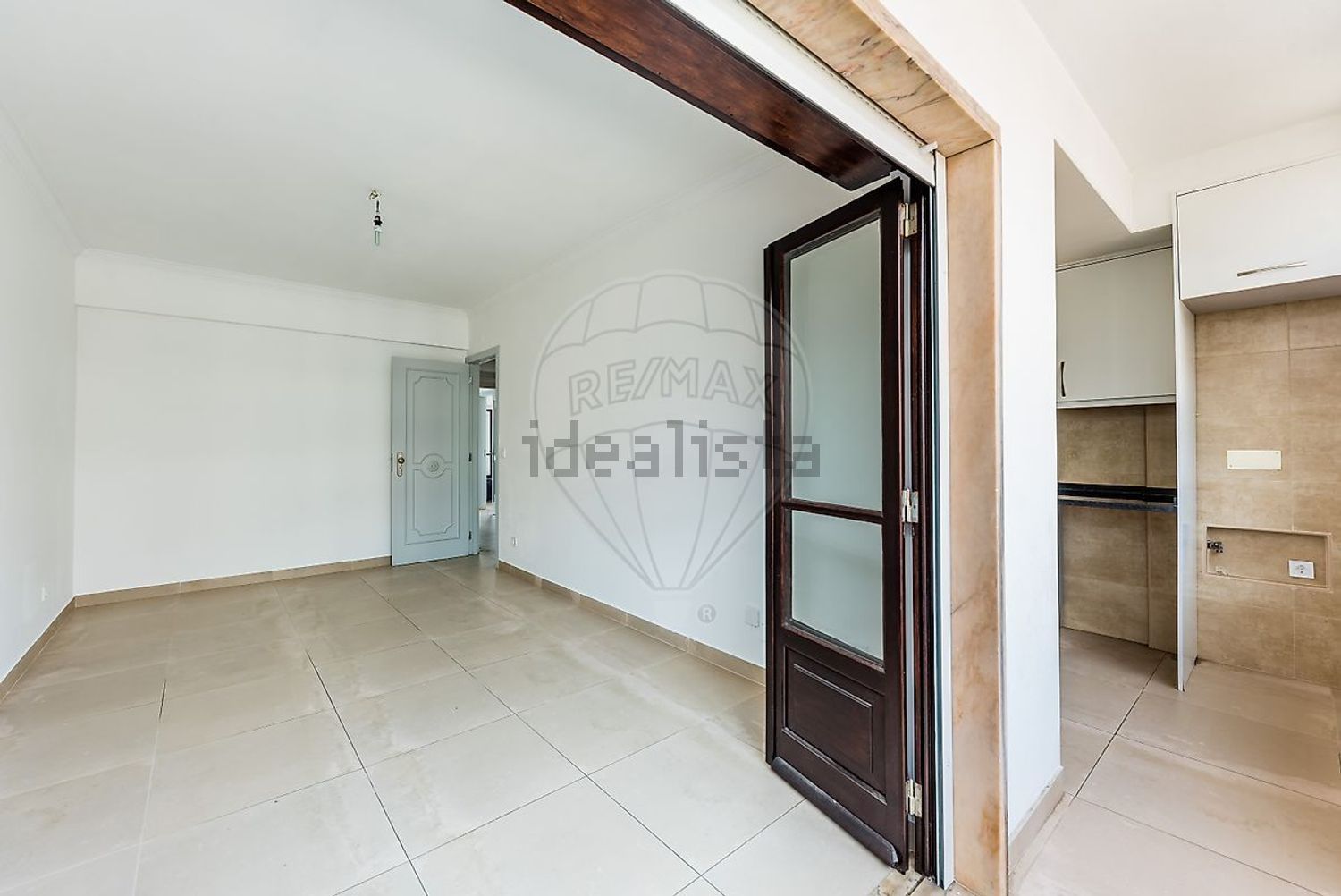 公寓 t2出售在Rua Almeida Garrett - 过道