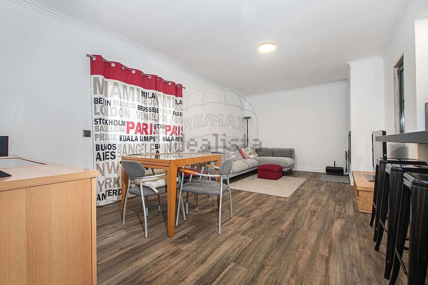 小楼房或独栋别墅出售在Rua Rui Pinto de Azevedo - 客厅