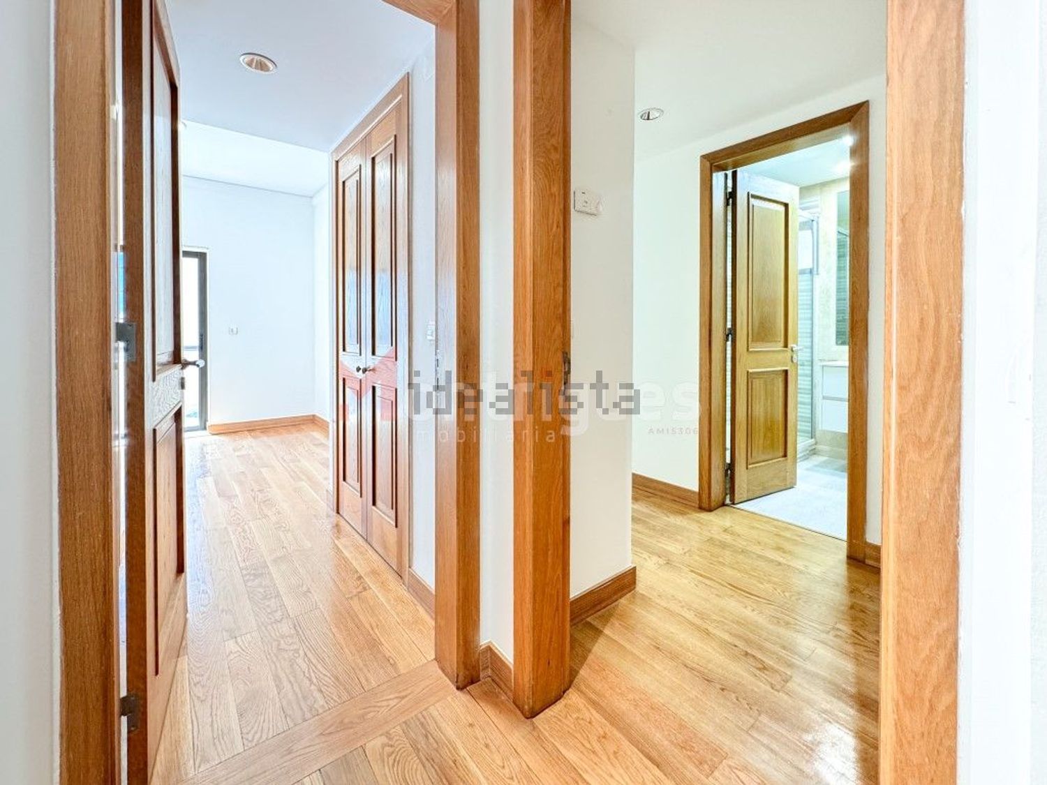 公寓 t3出售在Rua da Ilha dos Amores - 前厅