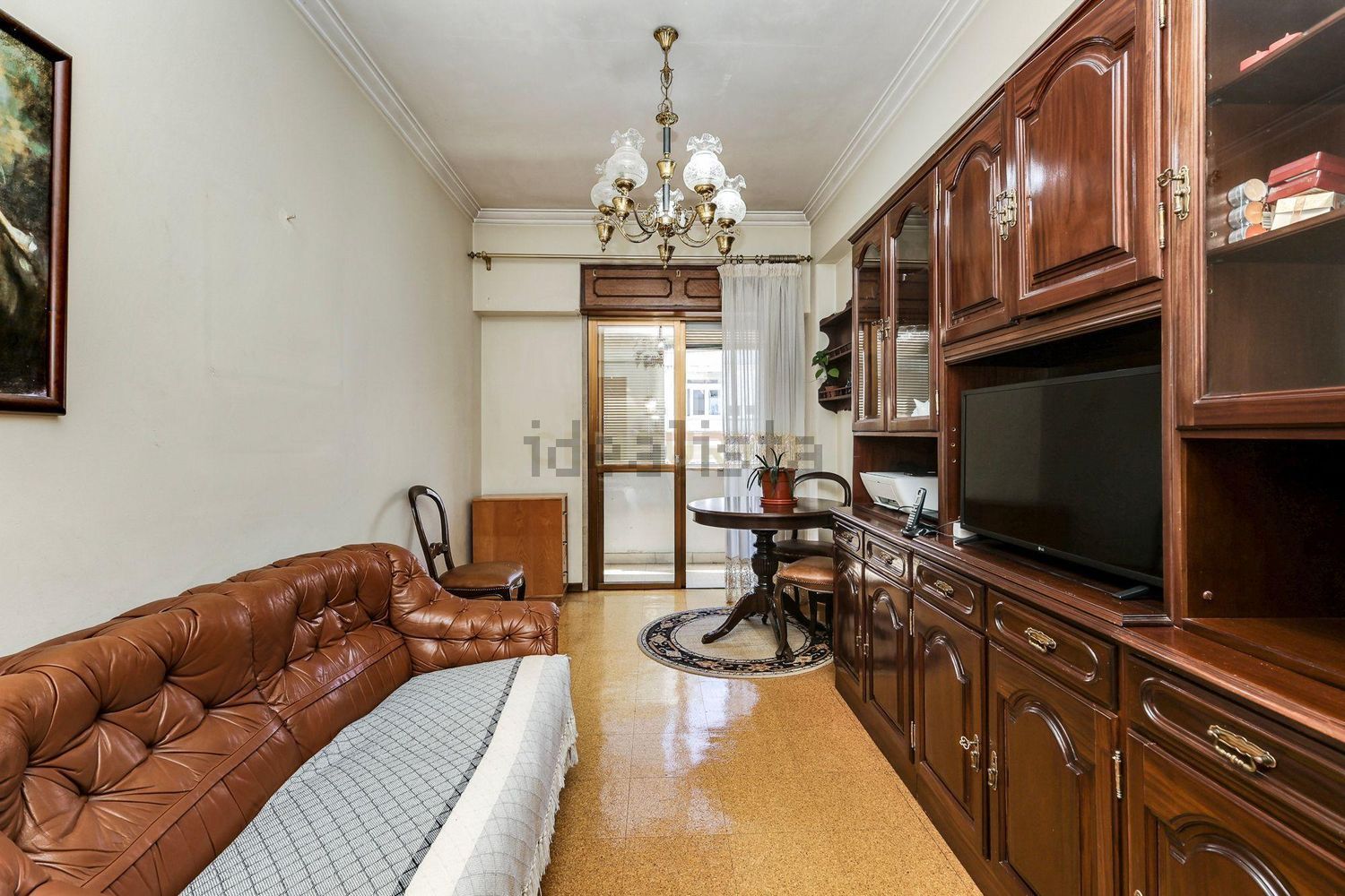 公寓 t1出售在Rua Montepio Geral s/n - 客厅