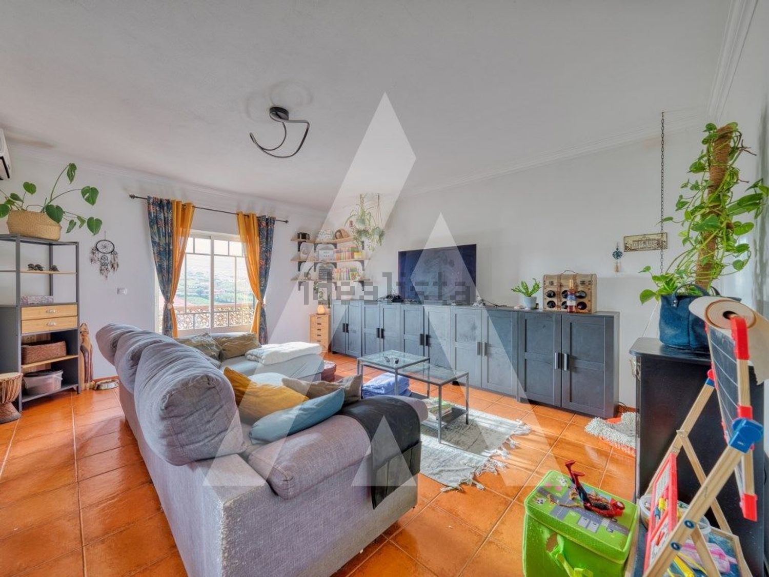 小楼房或独栋别墅出售在Lamas e Cercal - 客厅